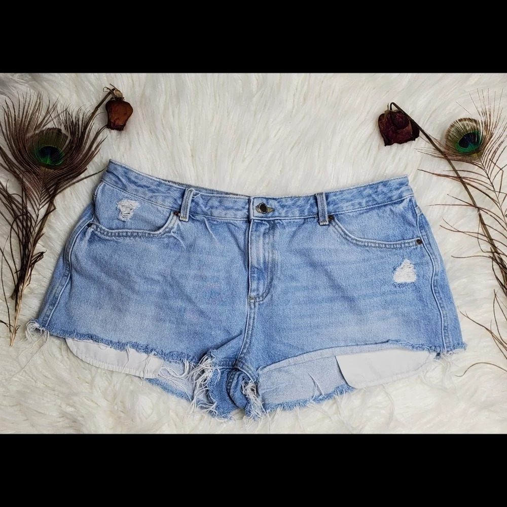Topshop Moto Cory‎ Light Cutoff Shorts